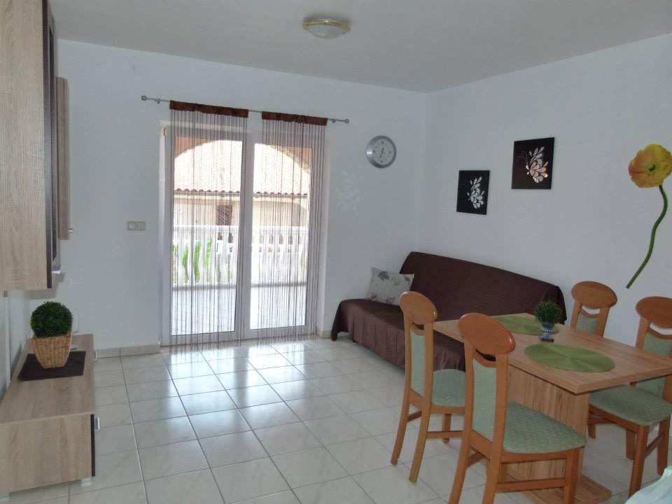 Apartmani Ivanic Vir Luaran gambar