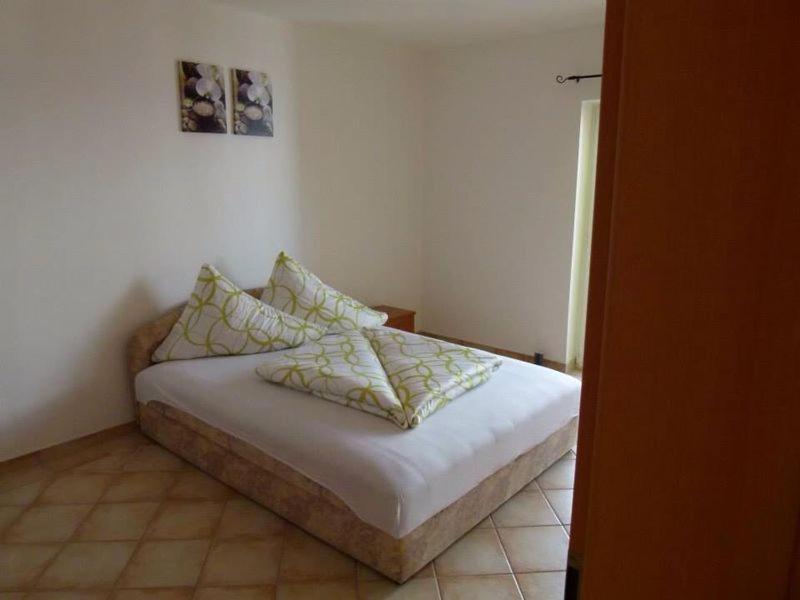 Apartmani Ivanic Vir Luaran gambar