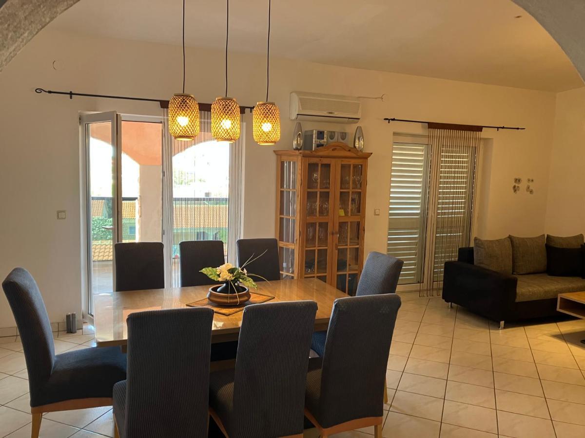 Apartmani Ivanic Vir Luaran gambar