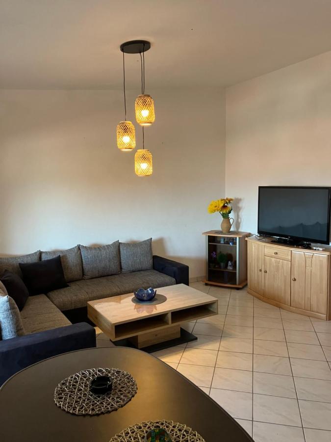 Apartmani Ivanic Vir Luaran gambar