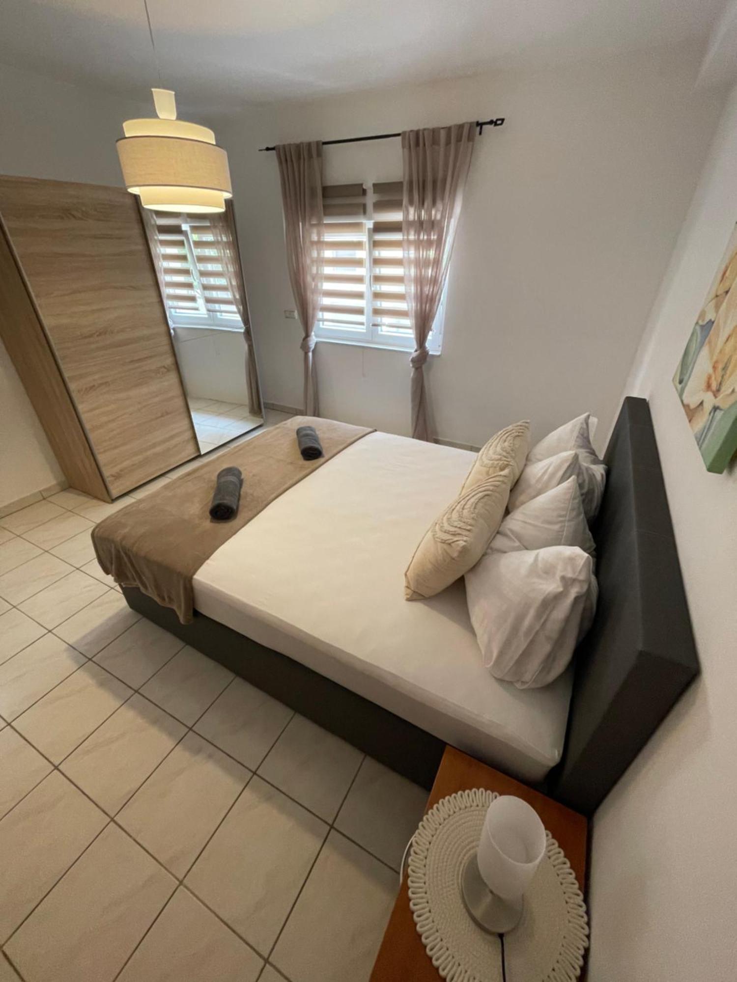 Apartmani Ivanic Vir Luaran gambar
