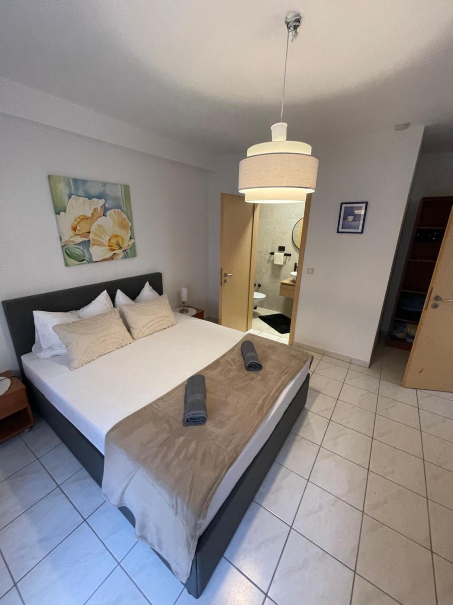 Apartmani Ivanic Vir Luaran gambar